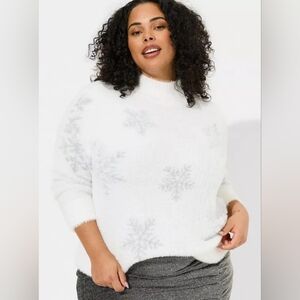 Torrid White Silver Snowflake Metallic Fuzzy Sweater 00 M L